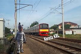 Kereta Api Listrik Lagu